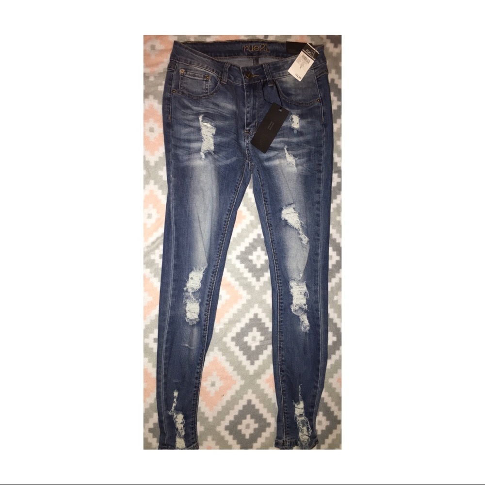 Brand new Rue21 jeans.